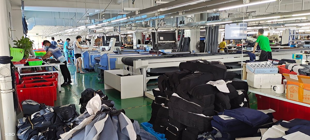 卡珀职业服装（苏州）有限公司工厂车间实景